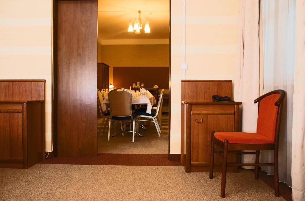 Comfortbiznes Прушкув Экстерьер фото